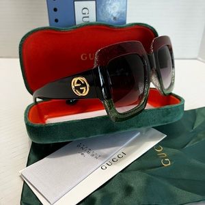 Gucci Oversized Sunglasses ❤️🖤😎